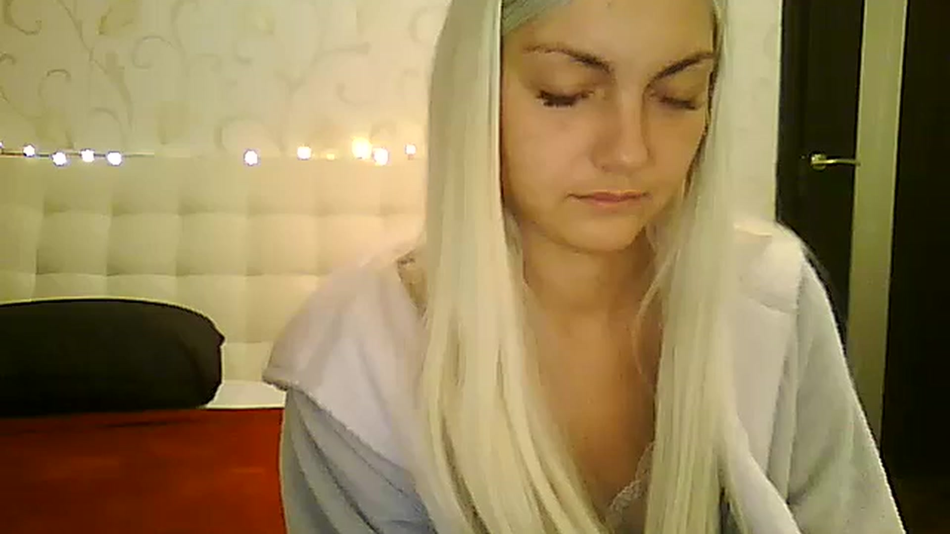 Gallery image thumbnail from AlissaMay's myfreecams stream on, 11/26/2023, 20:04 image 19 of 20