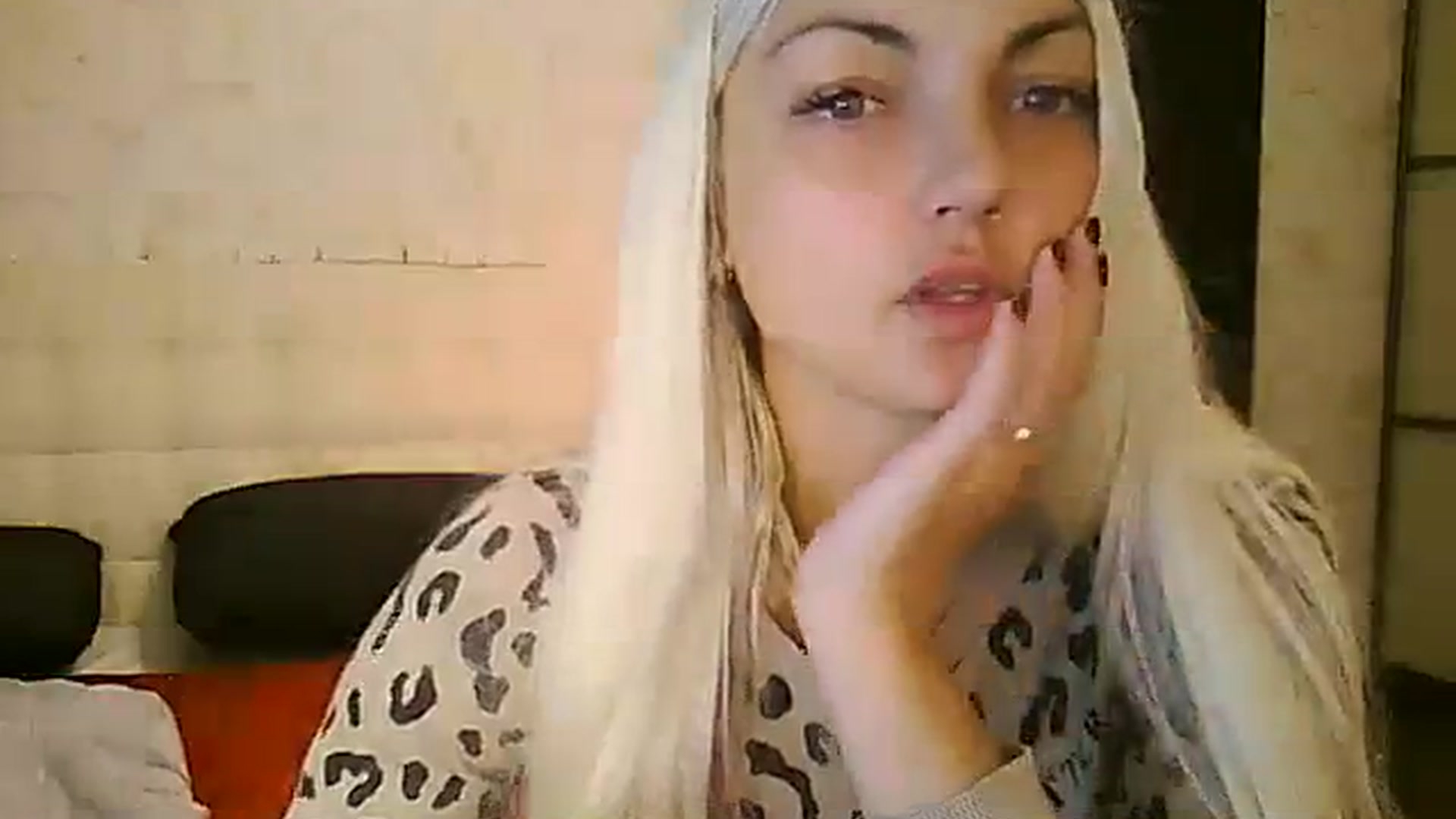 Gallery image thumbnail from AlissaMay's myfreecams stream on, 11/27/2023, 18:54 image 15 of 20