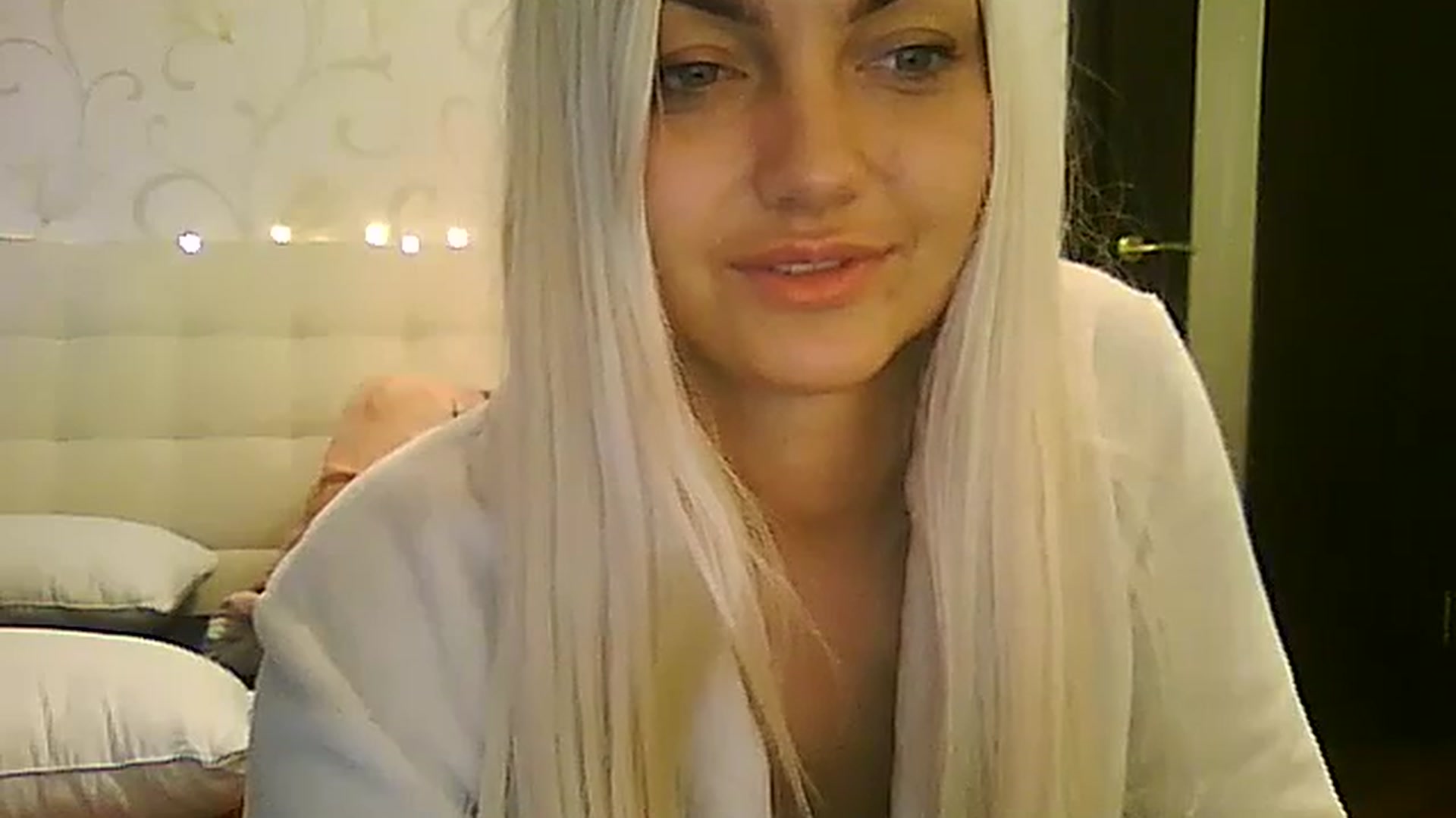 Gallery image thumbnail from AlissaMay's myfreecams stream on, 12/02/2023, 10:26 image 18 of 20