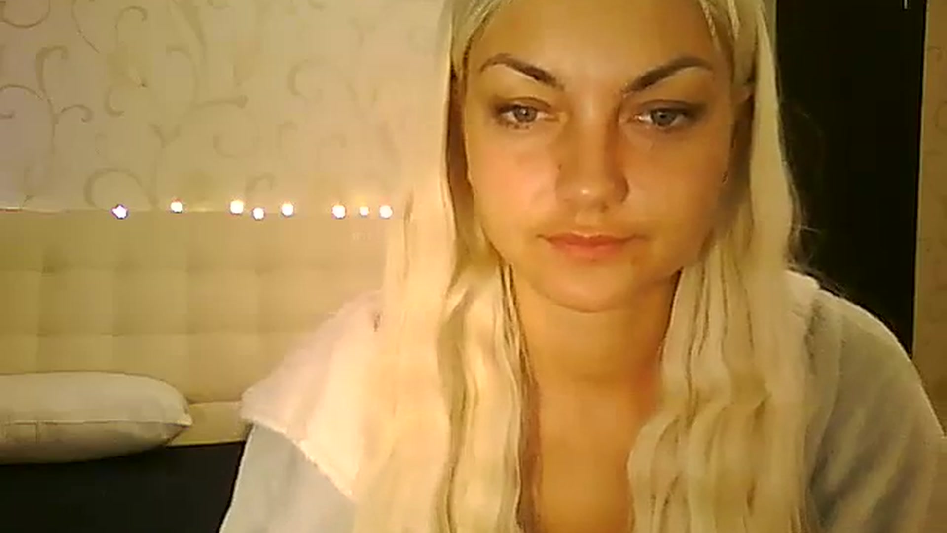 Gallery image thumbnail from AlissaMay's myfreecams stream on, 12/05/2023, 11:21 image 7 of 20