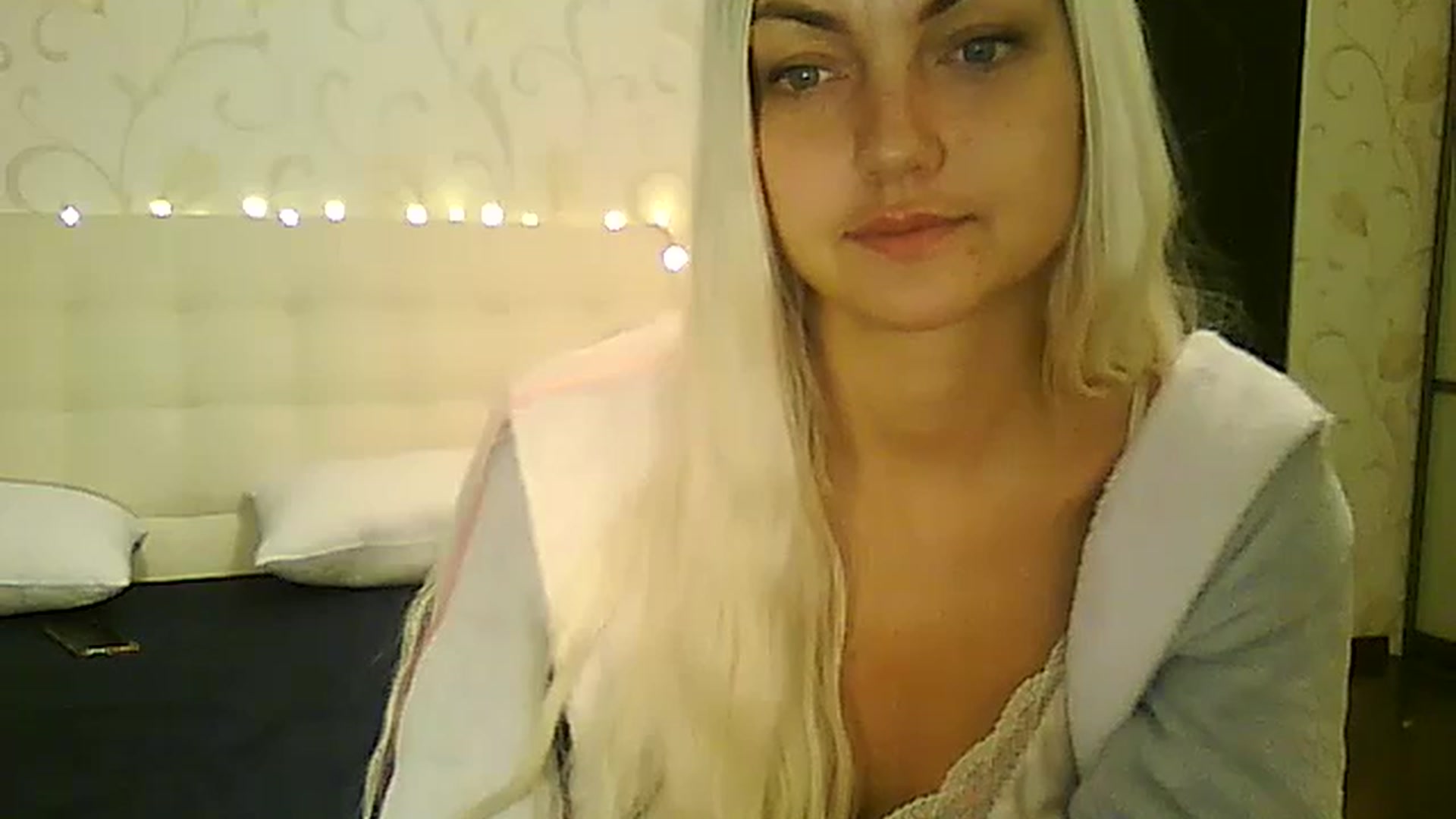 Gallery image thumbnail from AlissaMay's myfreecams stream on, 12/06/2023, 11:49 image 7 of 20