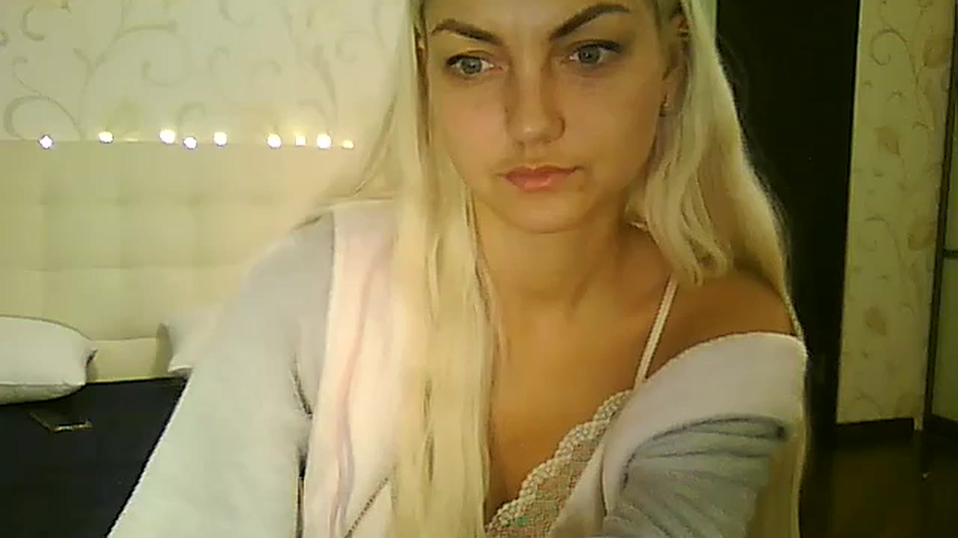 Gallery image thumbnail from AlissaMay's myfreecams stream on, 12/06/2023, 11:49 image 20 of 20