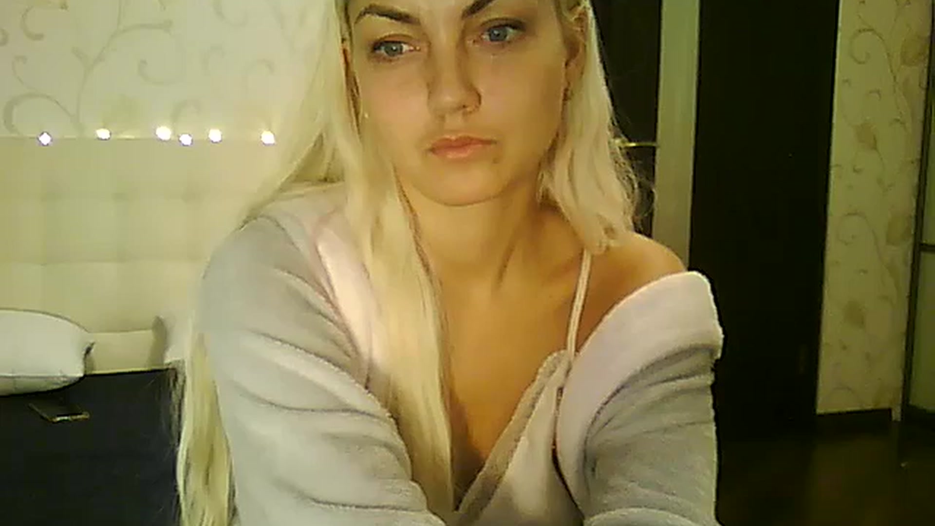 Gallery image thumbnail from AlissaMay's myfreecams stream on, 12/06/2023, 11:49 image 18 of 20