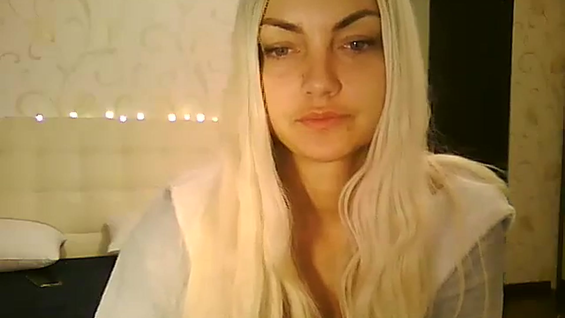 Gallery image thumbnail from AlissaMay's myfreecams stream on, 12/06/2023, 11:49 image 2 of 20