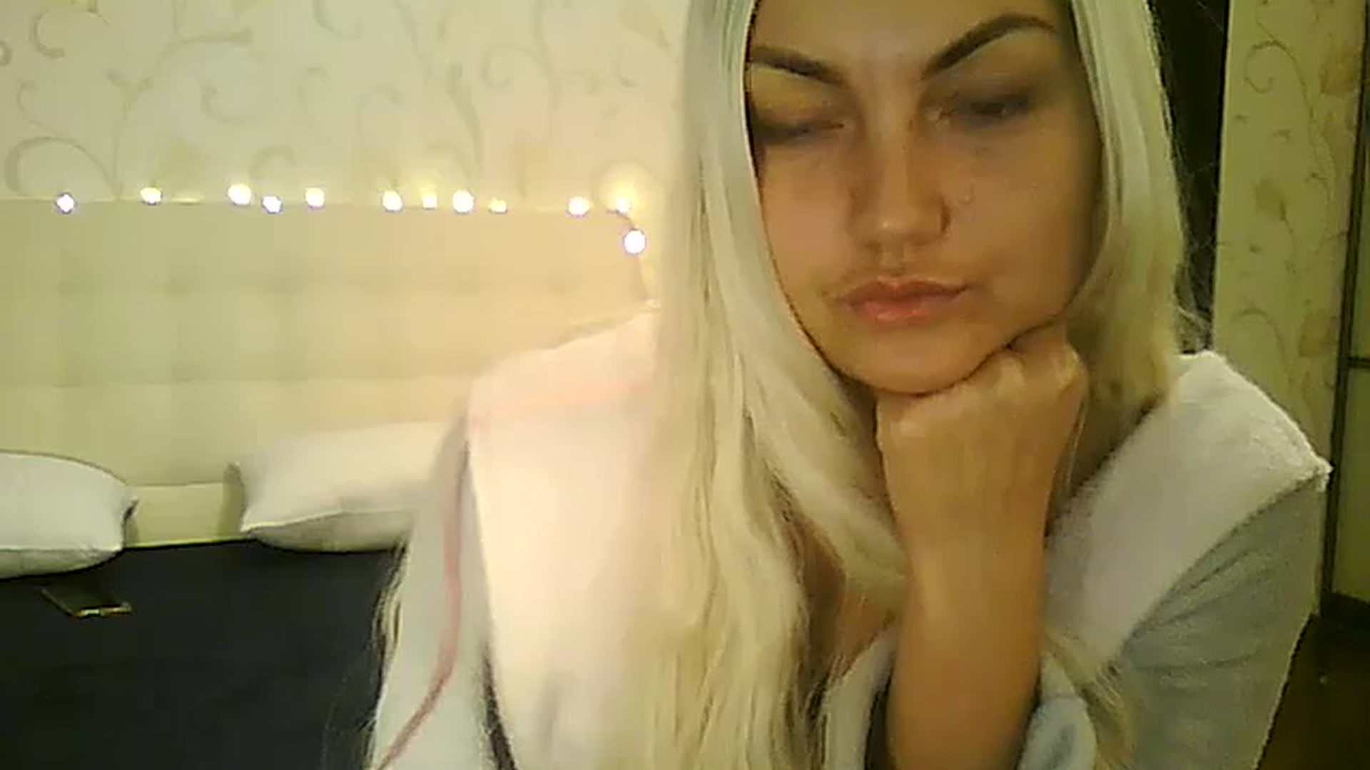 Gallery image thumbnail from AlissaMay's myfreecams stream on, 12/06/2023, 11:49 image 8 of 20