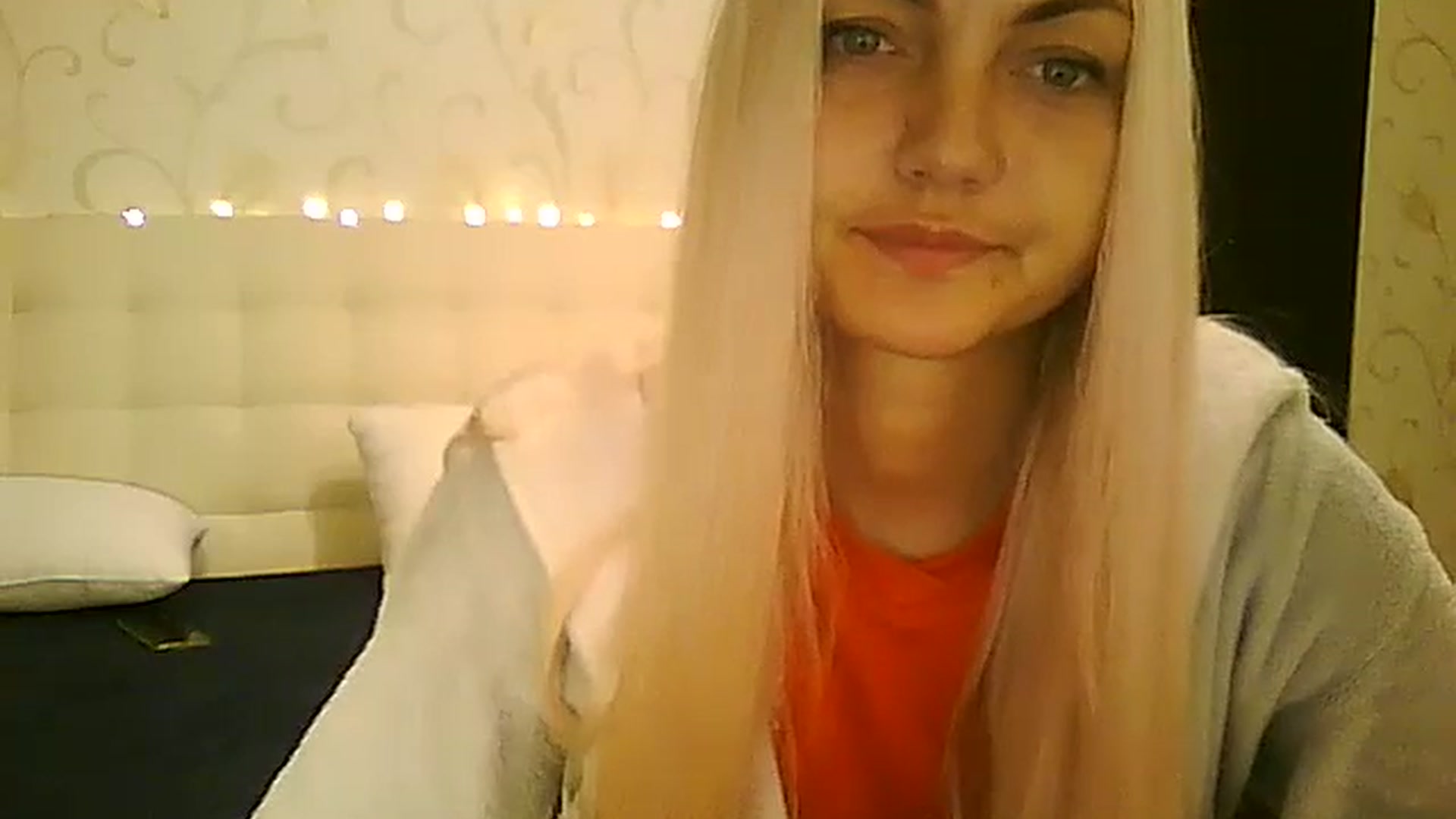 Gallery image thumbnail from AlissaMay's myfreecams stream on, 12/06/2023, 15:18 image 3 of 20