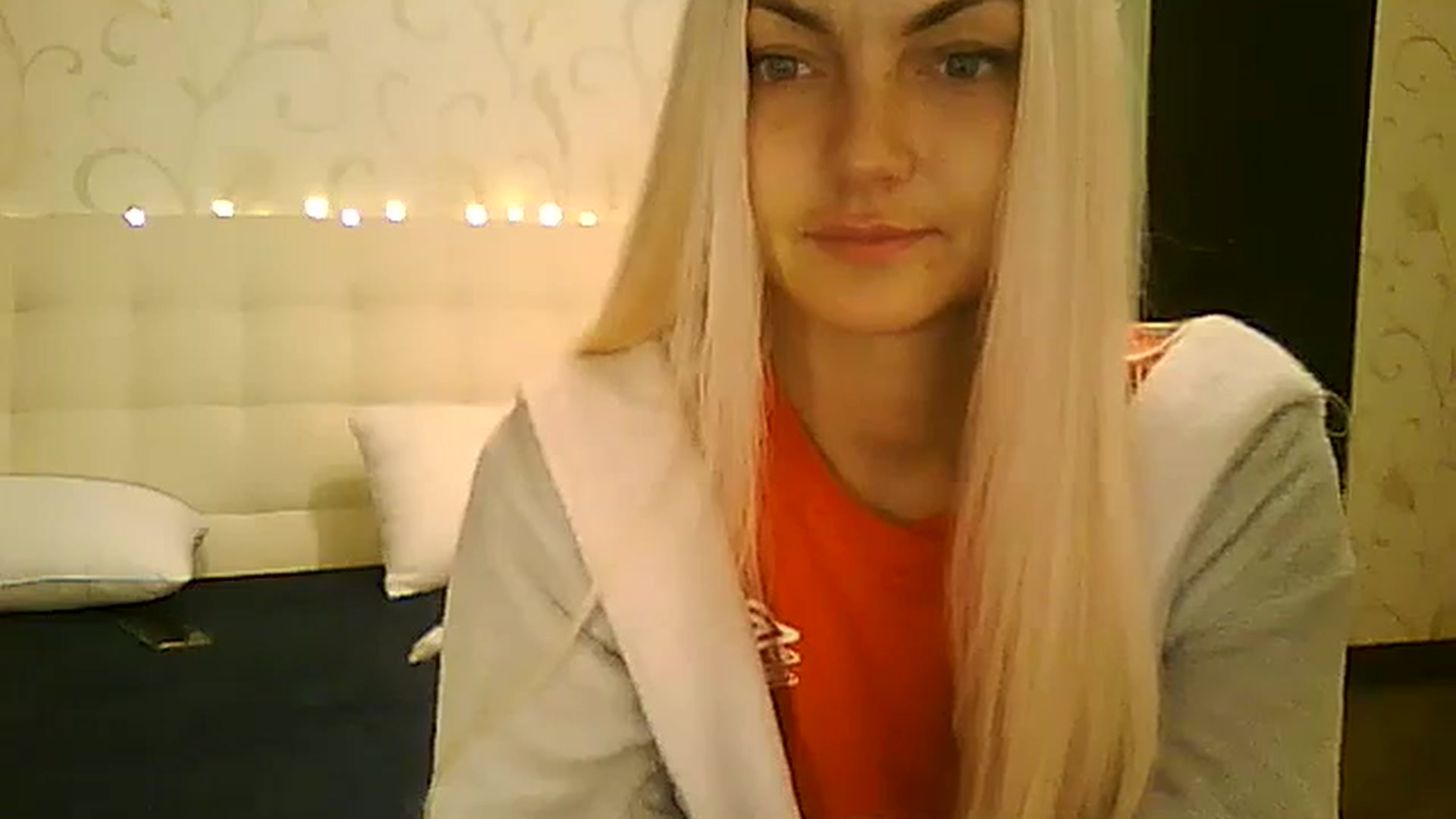 Gallery image thumbnail from AlissaMay's myfreecams stream on, 12/06/2023, 15:18 image 12 of 20