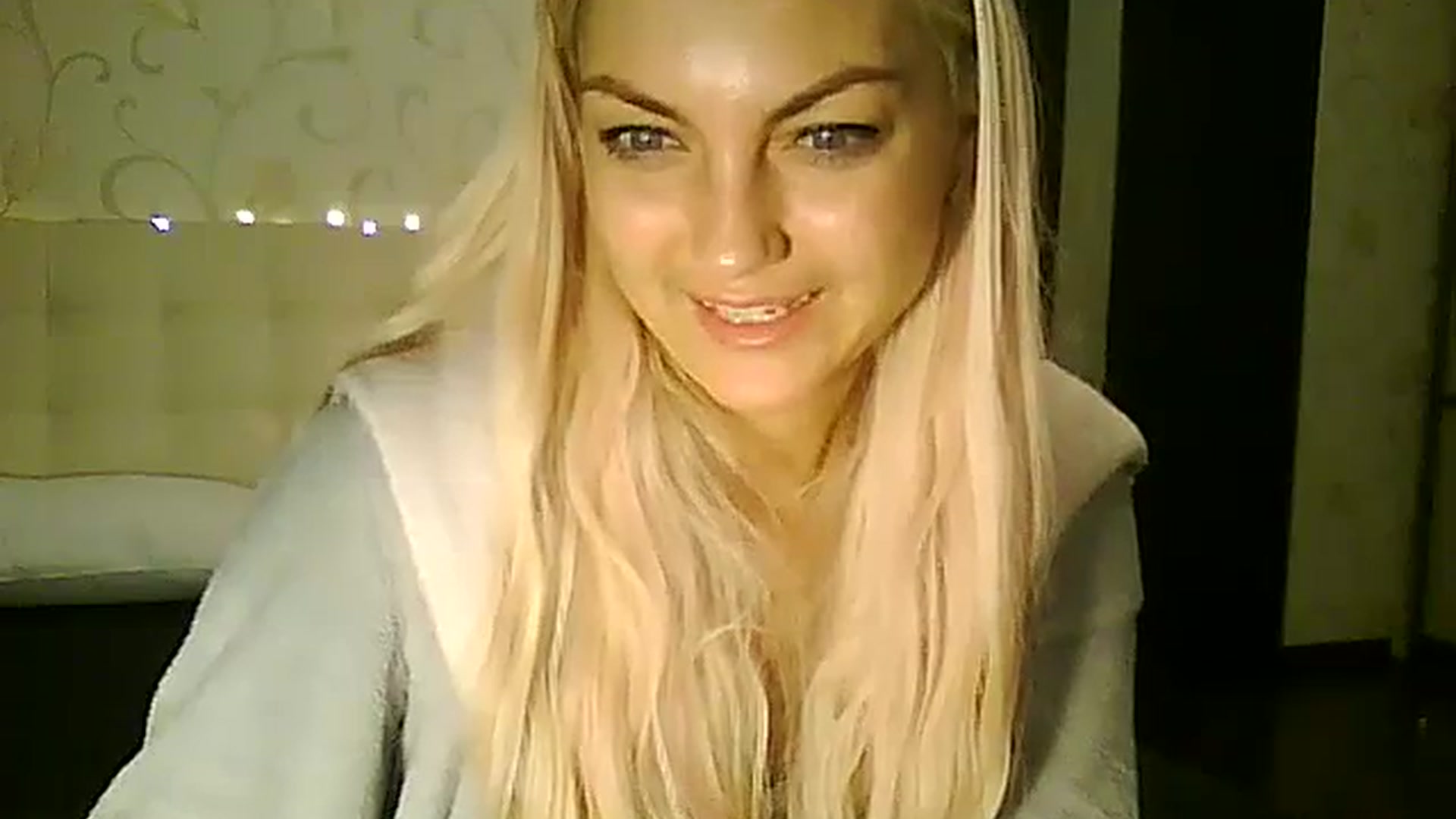 Gallery image thumbnail from AlissaMay's myfreecams stream on, 12/10/2023, 14:22 image 17 of 20