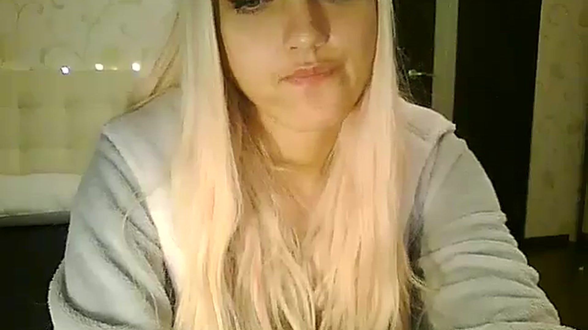 Gallery image thumbnail from AlissaMay's myfreecams stream on, 12/10/2023, 14:22 image 6 of 20