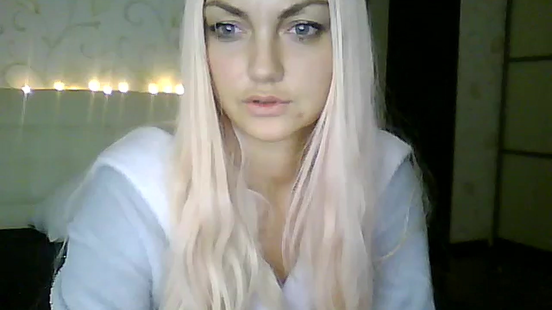 Gallery image thumbnail from AlissaMay's myfreecams stream on, 12/18/2023, 12:45 image 6 of 20