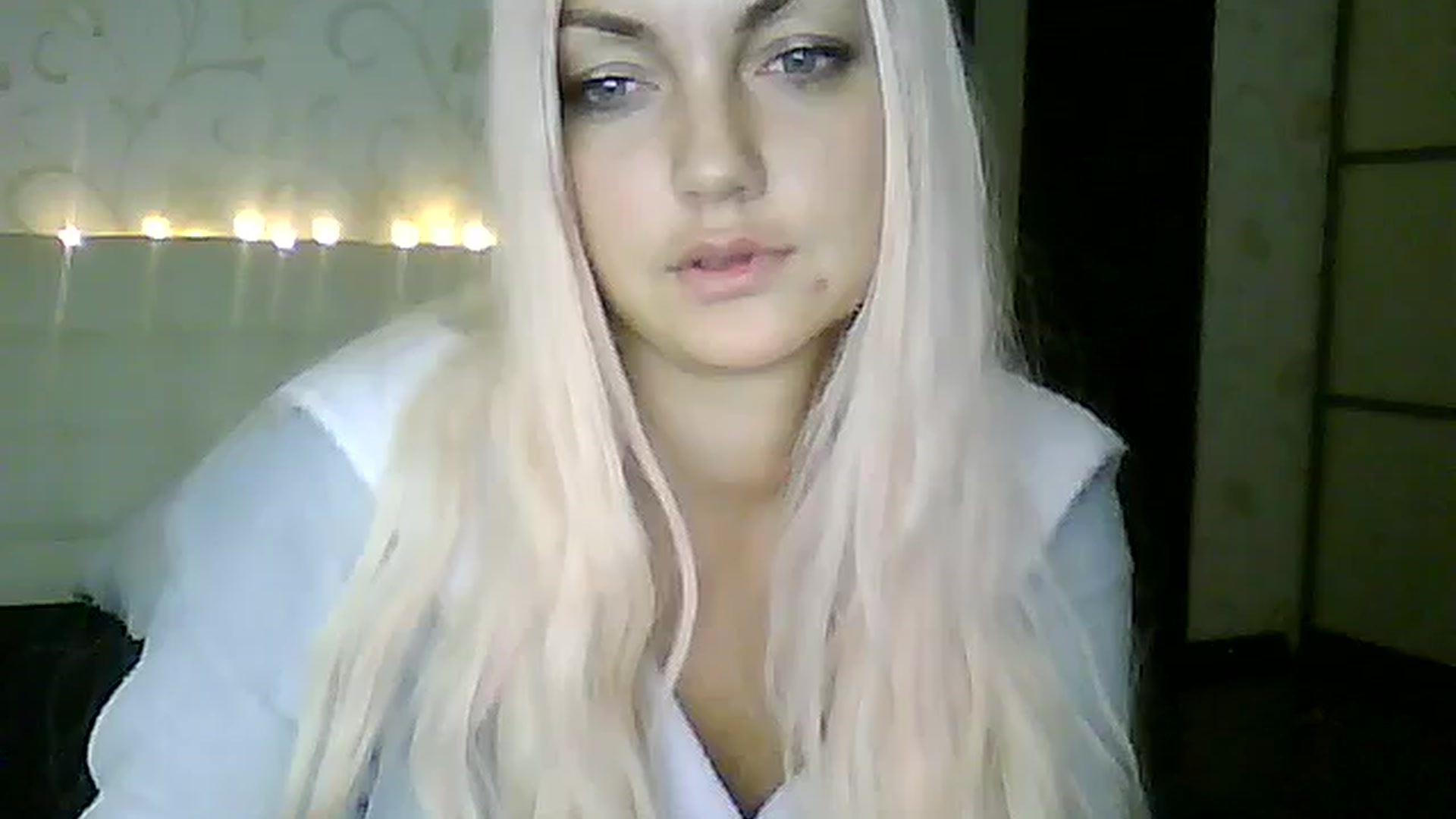 Gallery image thumbnail from AlissaMay's myfreecams stream on, 12/18/2023, 12:45 image 13 of 20