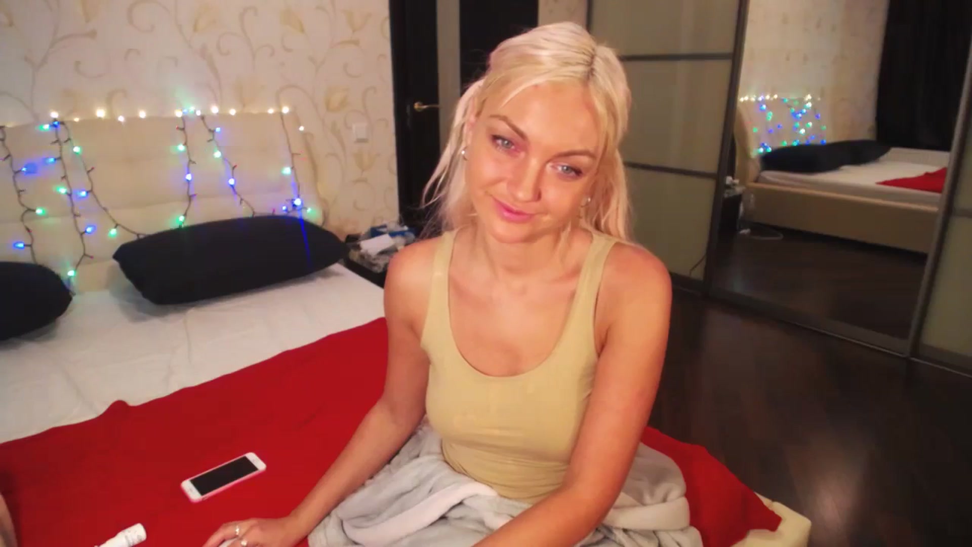 Gallery image thumbnail from AlissaMay's myfreecams stream on, 12/23/2023, 12:51 image 4 of 20