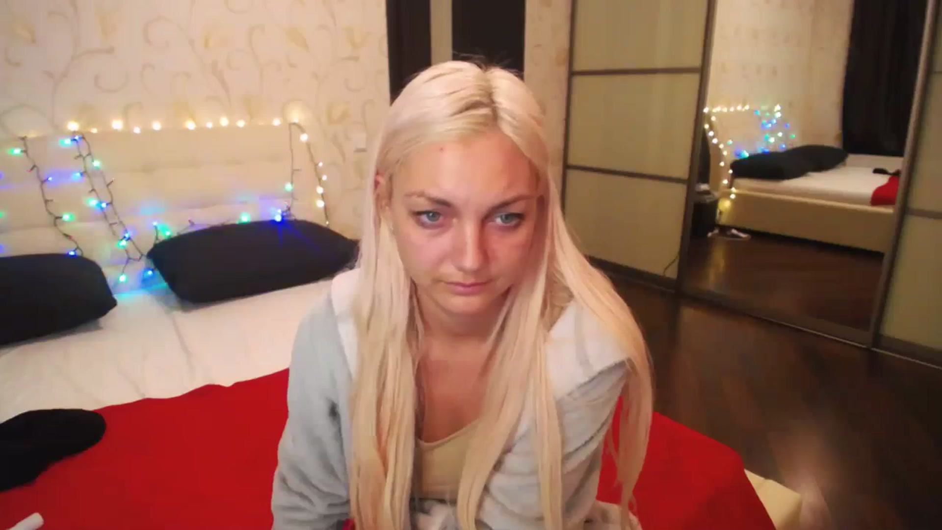 Gallery image thumbnail from AlissaMay's myfreecams stream on, 12/24/2023, 19:54 image 20 of 20