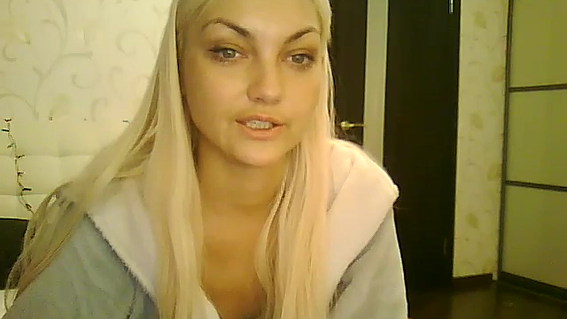 Gallery image thumbnail from AlissaMay's myfreecams stream on, 12/25/2023, 11:07 image 20 of 20