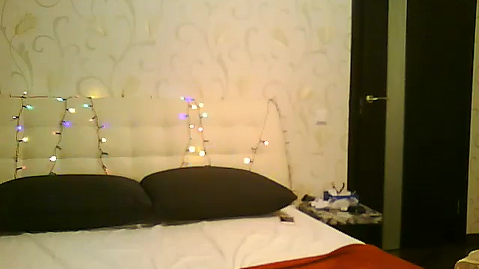 Gallery image thumbnail from AlissaMay's myfreecams stream on, 12/26/2023, 14:15 image 19 of 20