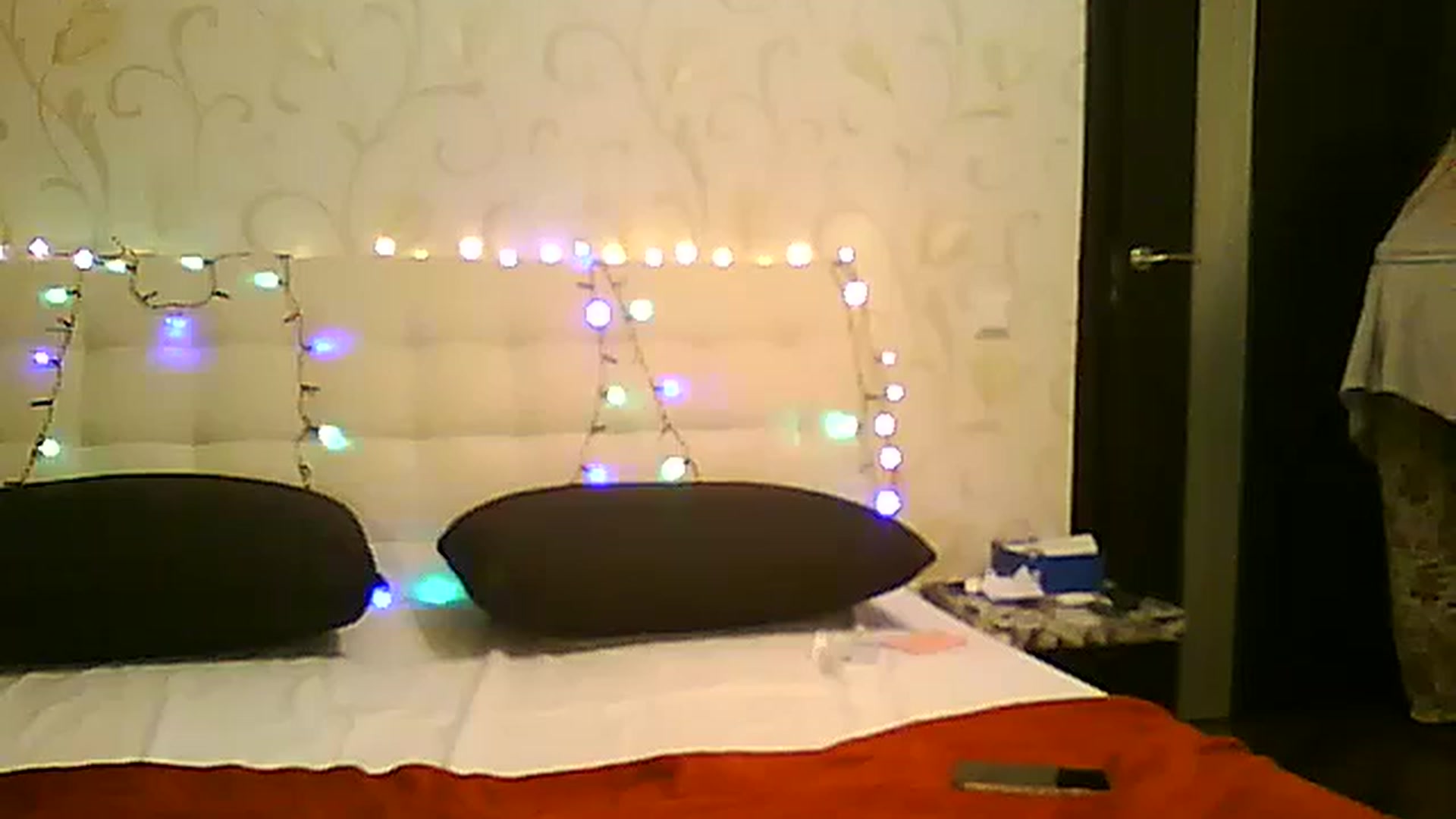 Gallery image thumbnail from AlissaMay's myfreecams stream on, 12/28/2023, 14:27 image 18 of 20
