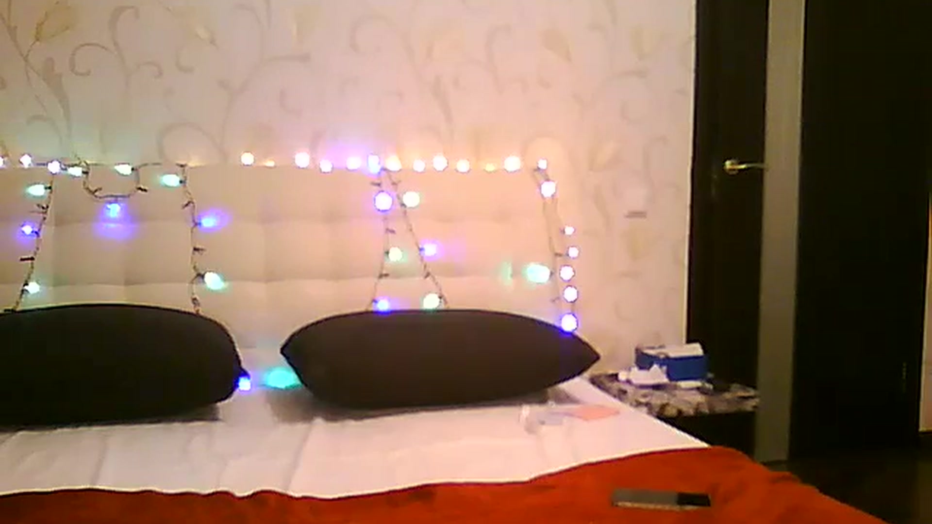Gallery image thumbnail from AlissaMay's myfreecams stream on, 12/28/2023, 14:27 image 16 of 20