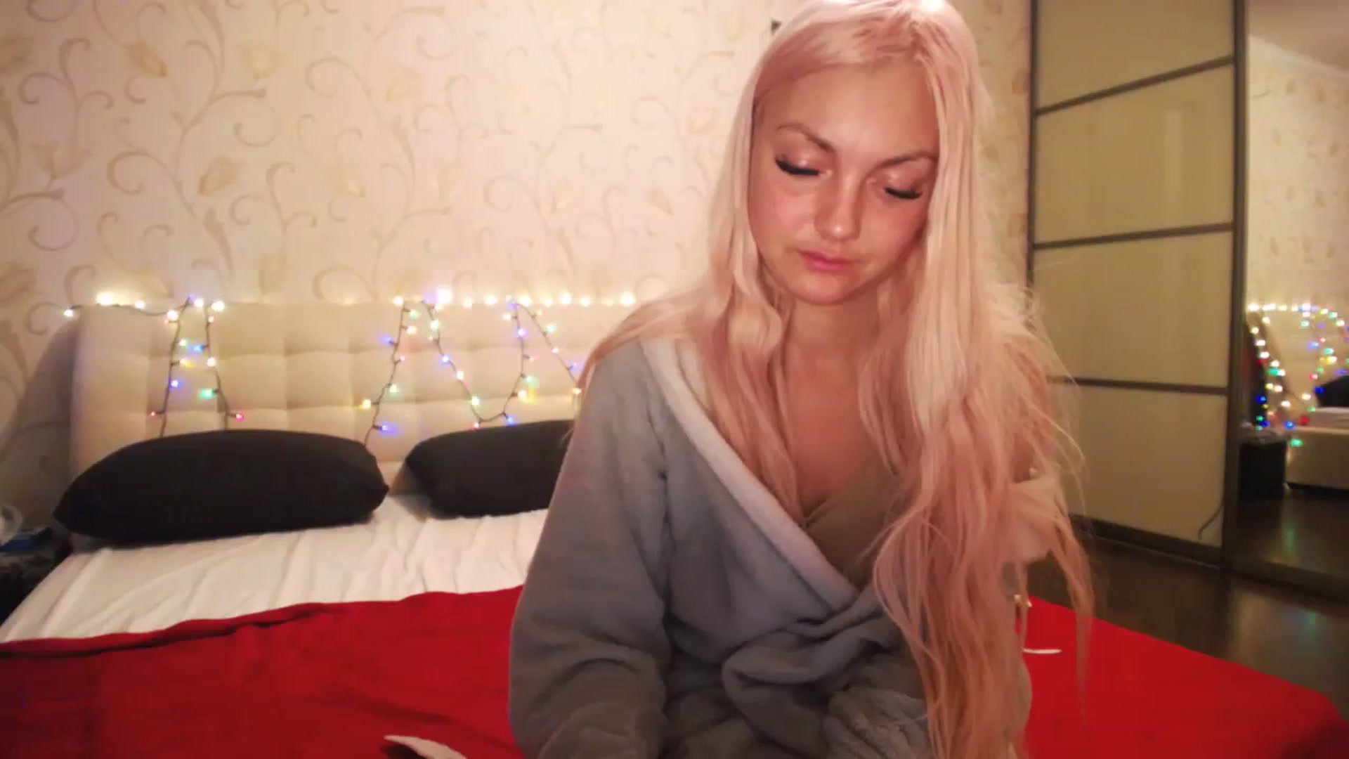 Gallery image thumbnail from AlissaMay's myfreecams stream on, 01/02/2024, 08:03 image 18 of 20