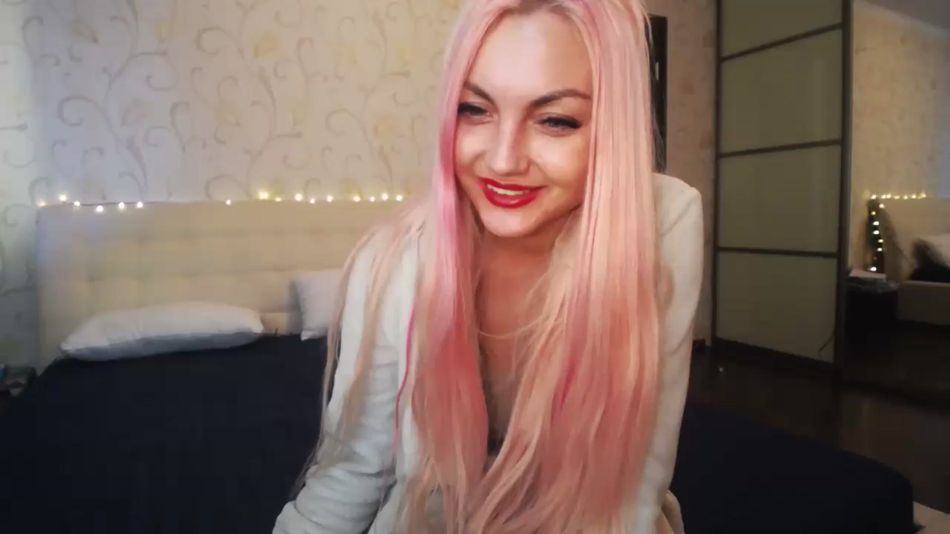 Gallery image thumbnail from AlissaMay's myfreecams stream on, 02/02/2024, 10:32 image 4 of 20