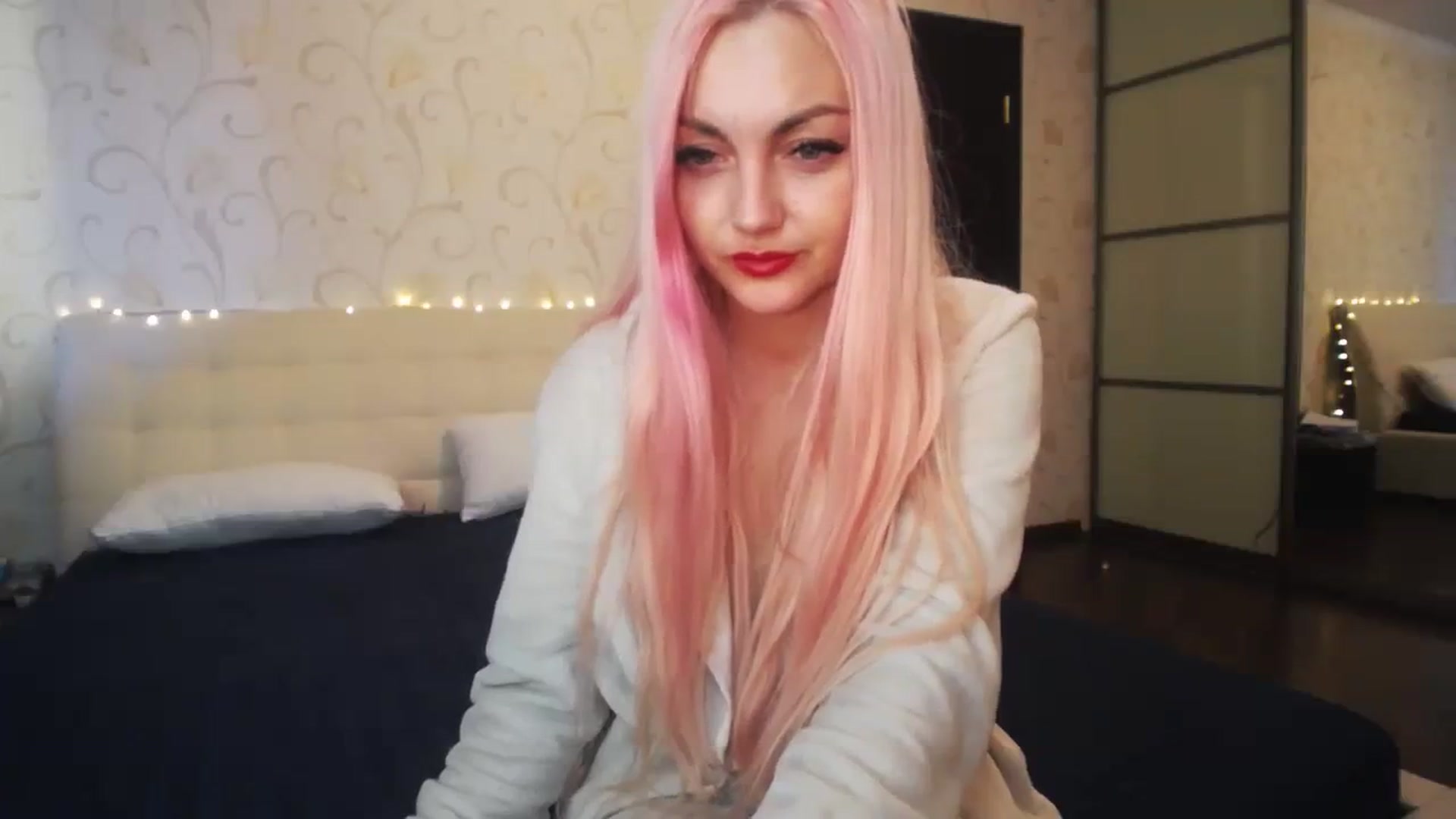Gallery image thumbnail from AlissaMay's myfreecams stream on, 02/02/2024, 10:32 image 3 of 20