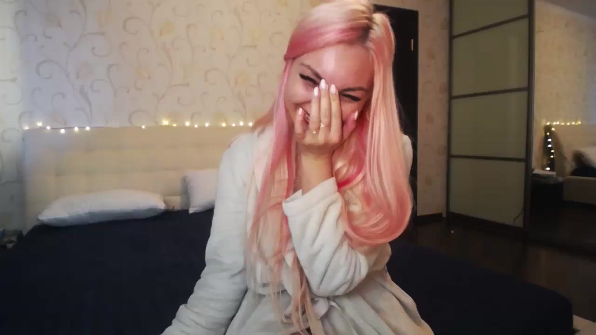 Gallery image thumbnail from AlissaMay's myfreecams stream on, 02/02/2024, 10:32 image 5 of 20