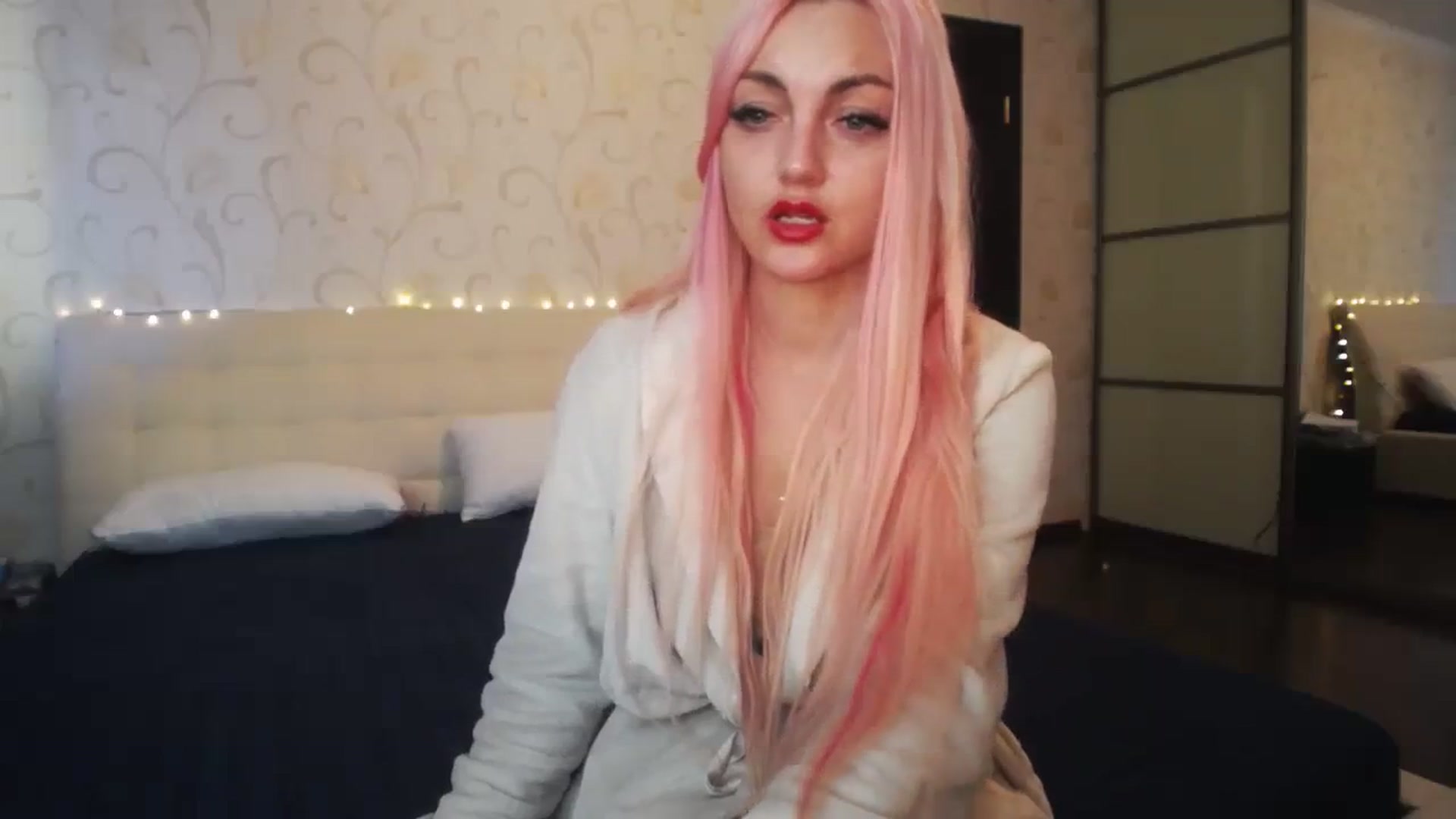 Gallery image thumbnail from AlissaMay's myfreecams stream on, 02/02/2024, 10:32 image 7 of 20