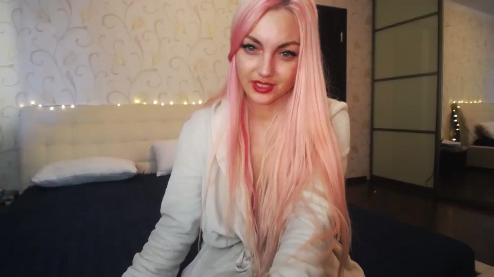 Gallery image thumbnail from AlissaMay's myfreecams stream on, 02/02/2024, 10:32 image 6 of 20
