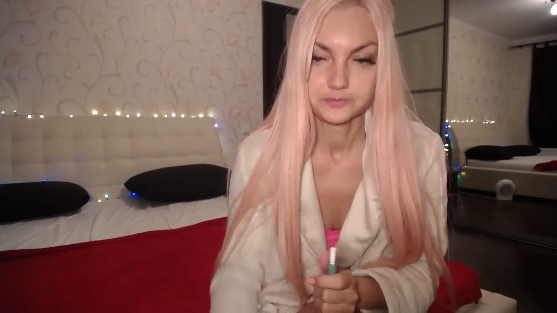 Gallery image thumbnail from AlissaMay's myfreecams stream on, 02/26/2024, 08:34 image 8 of 20