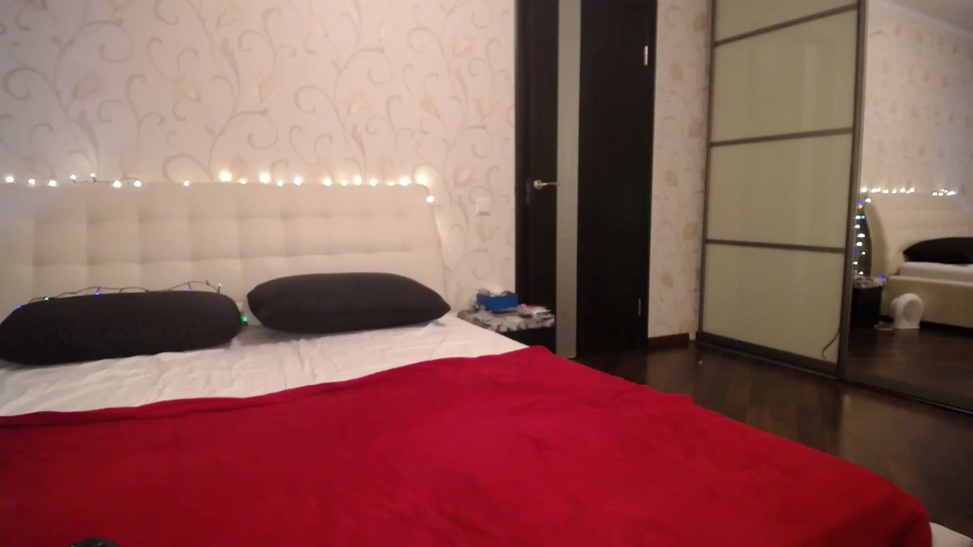 Gallery image thumbnail from AlissaMay's myfreecams stream on, 02/27/2024, 11:33 image 17 of 20