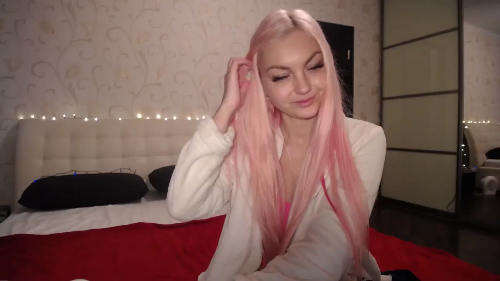 Gallery image thumbnail from AlissaMay's myfreecams stream on, 02/27/2024, 15:13 image 18 of 20