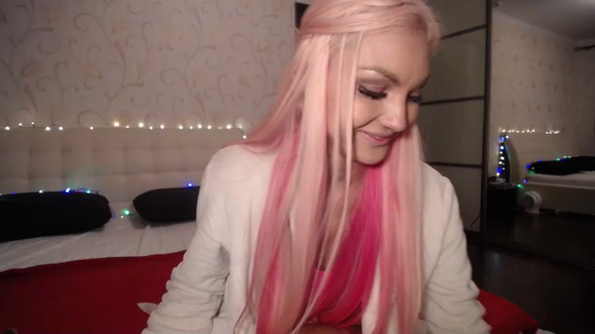 Gallery image thumbnail from AlissaMay's myfreecams stream on, 02/29/2024, 18:47 image 2 of 20