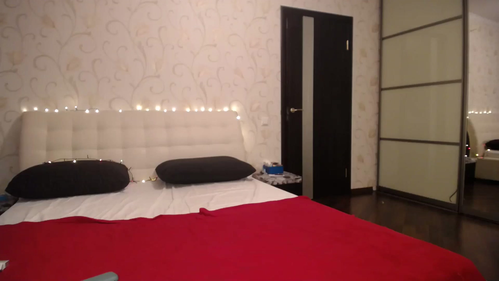 Gallery image thumbnail from AlissaMay's myfreecams stream on, 03/03/2024, 19:53 image 16 of 20