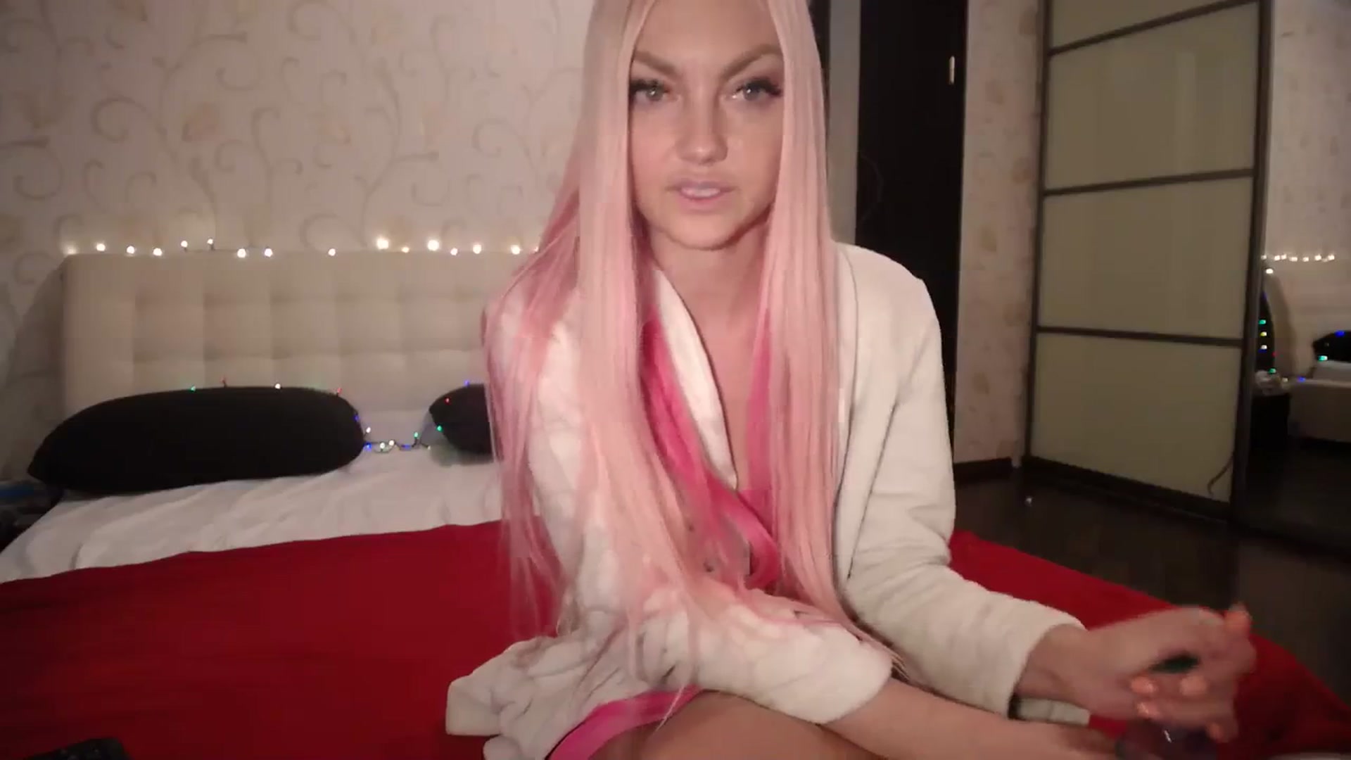 Gallery image thumbnail from AlissaMay's myfreecams stream on, 03/04/2024, 19:25 image 12 of 20