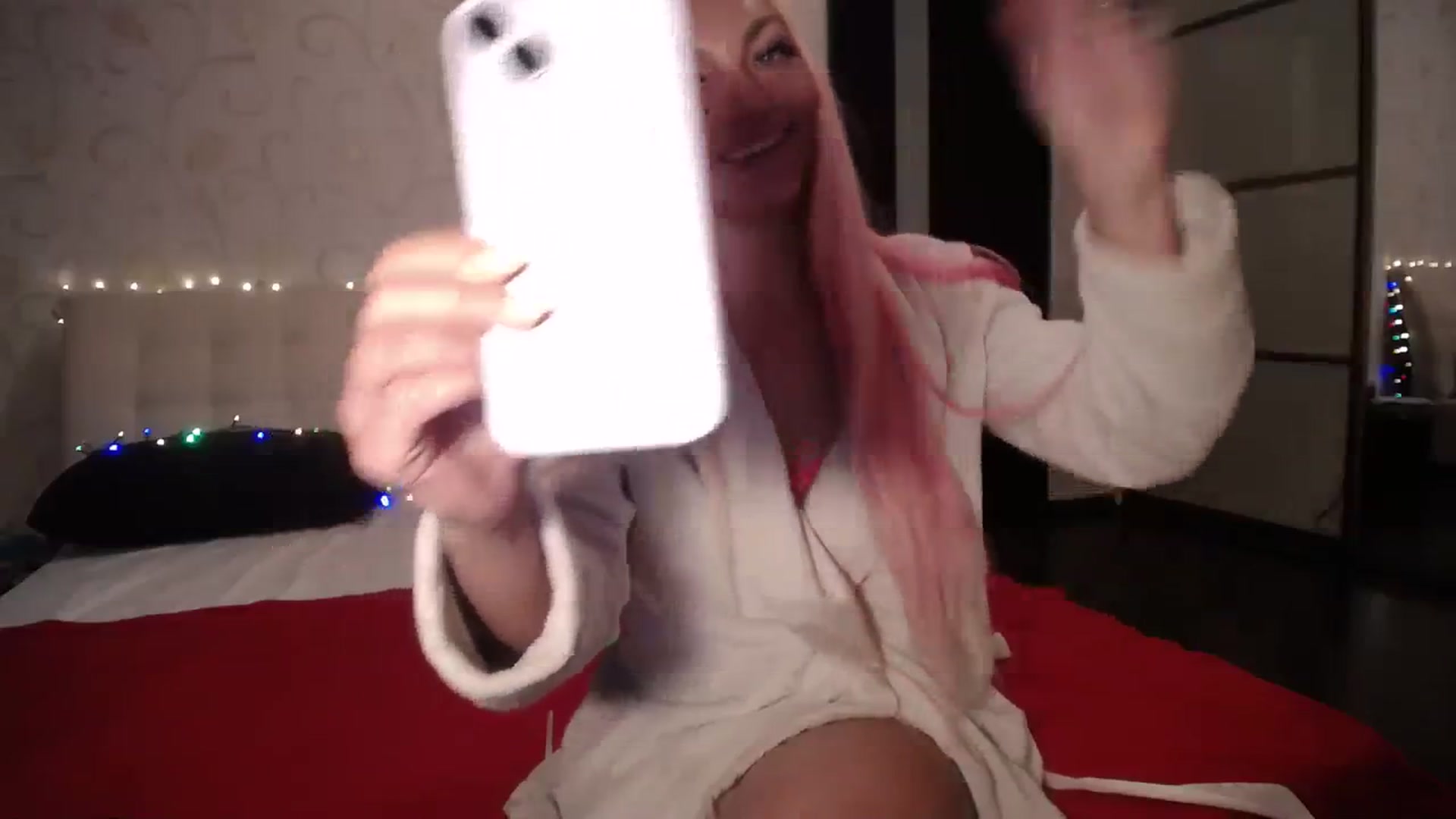 Gallery image thumbnail from AlissaMay's myfreecams stream on, 03/09/2024, 19:45 image 19 of 20