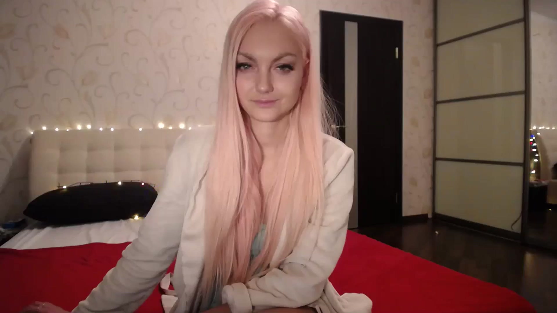 Gallery image thumbnail from AlissaMay's myfreecams stream on, 03/21/2024, 19:19 image 18 of 20