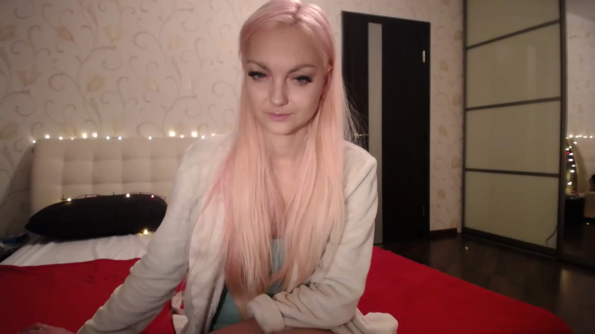Gallery image thumbnail from AlissaMay's myfreecams stream on, 03/21/2024, 19:19 image 17 of 20
