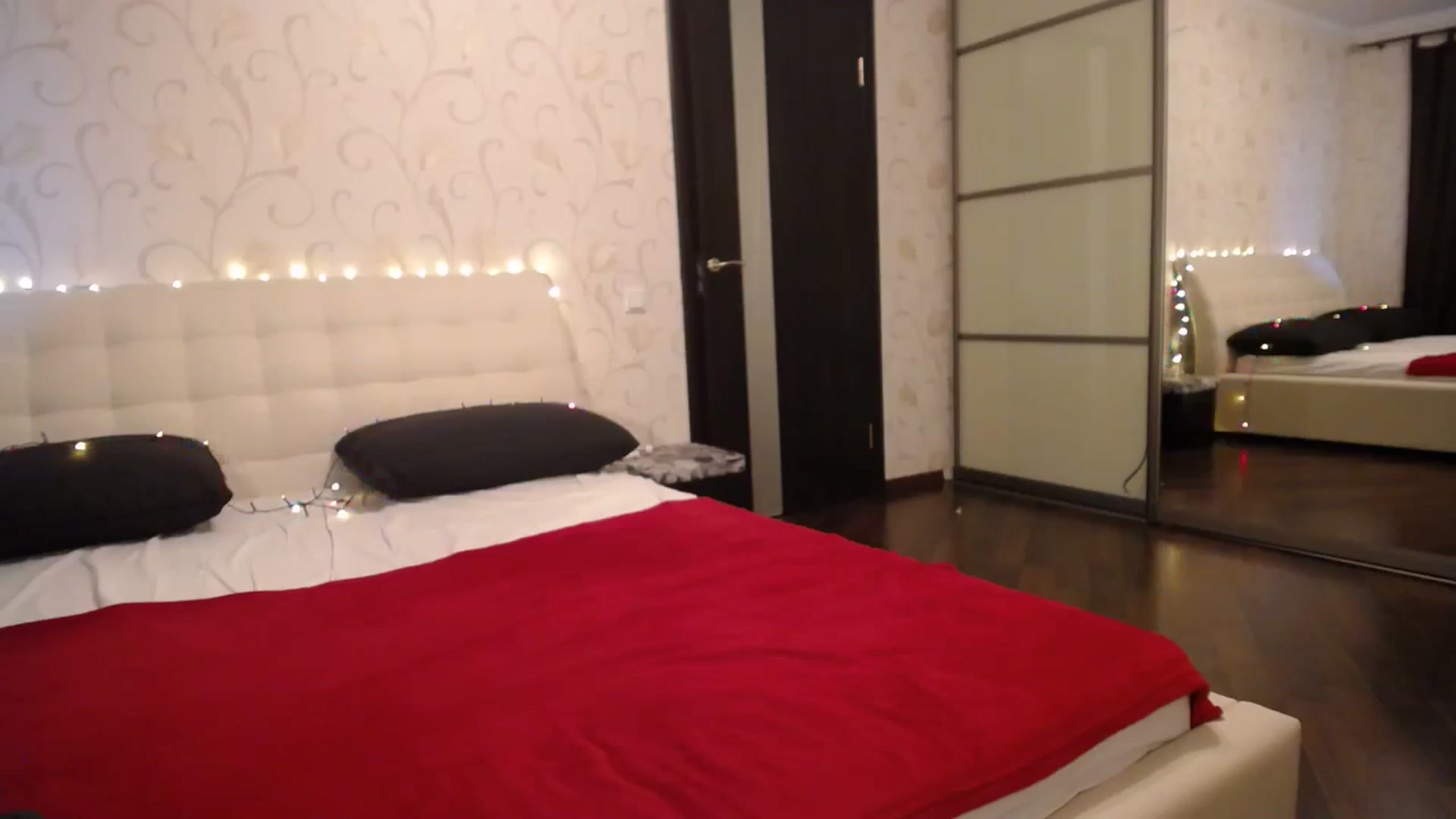 Gallery image thumbnail from AlissaMay's myfreecams stream on, 03/23/2024, 15:21 image 18 of 20