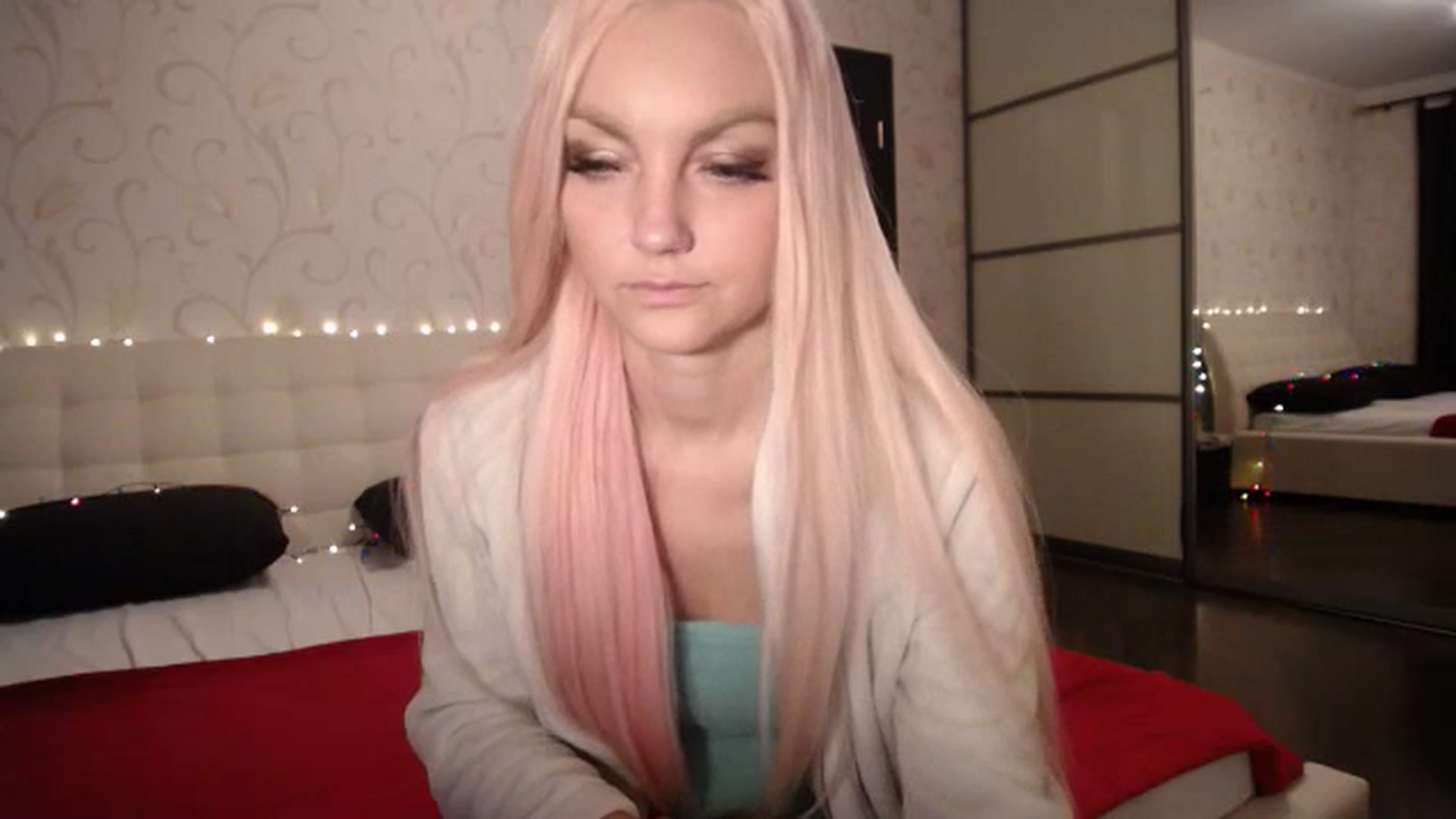 Gallery image thumbnail from AlissaMay's myfreecams stream on, 03/25/2024, 17:21 image 13 of 20