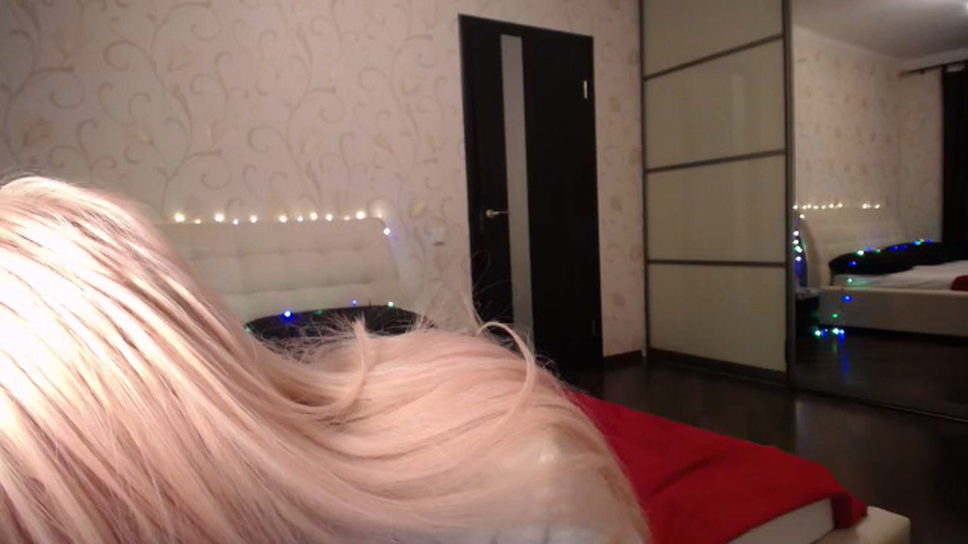 Gallery image thumbnail from AlissaMay's myfreecams stream on, 03/25/2024, 17:21 image 5 of 20