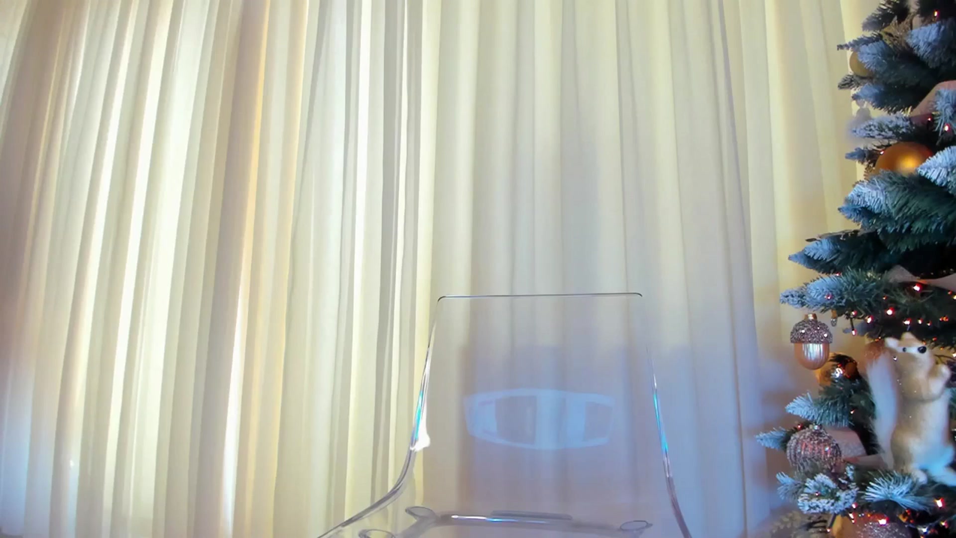 Gallery image thumbnail from Alissa_May's myfreecams stream on, 12/16/2023, 10:50 image 18 of 20