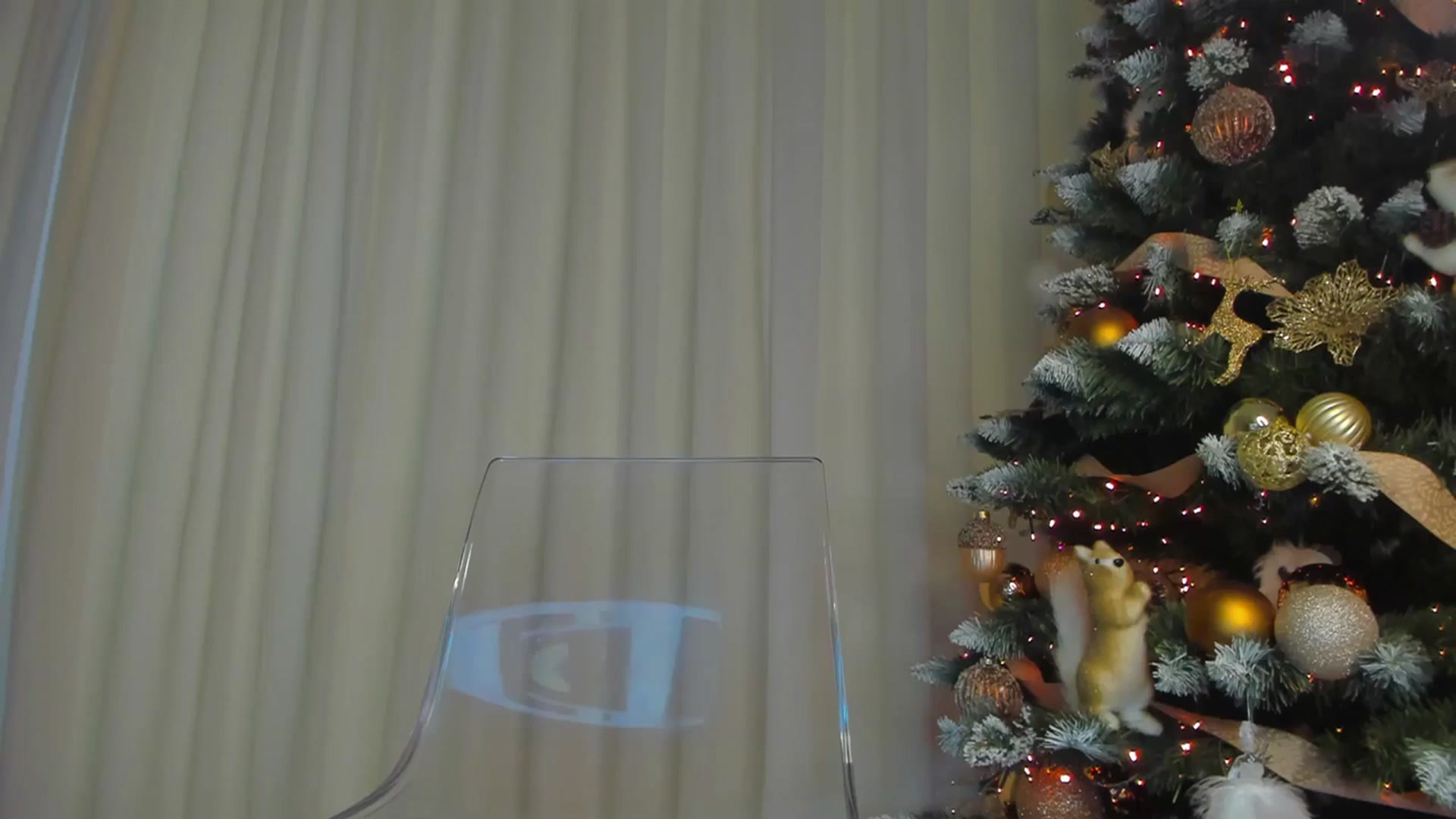 Gallery image thumbnail from Alissa_May's myfreecams stream on, 12/22/2023, 14:17 image 6 of 20