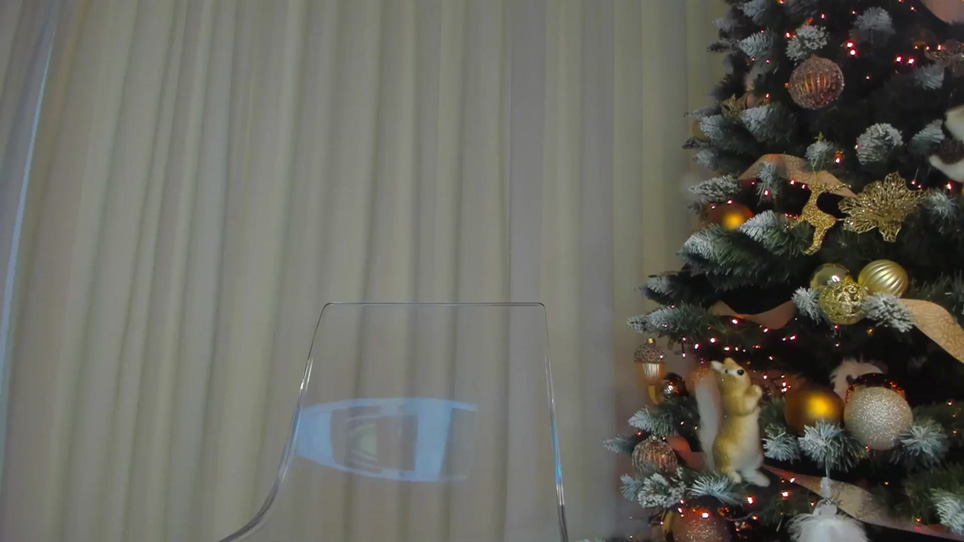 Gallery image thumbnail from Alissa_May's myfreecams stream on, 12/22/2023, 14:17 image 5 of 20