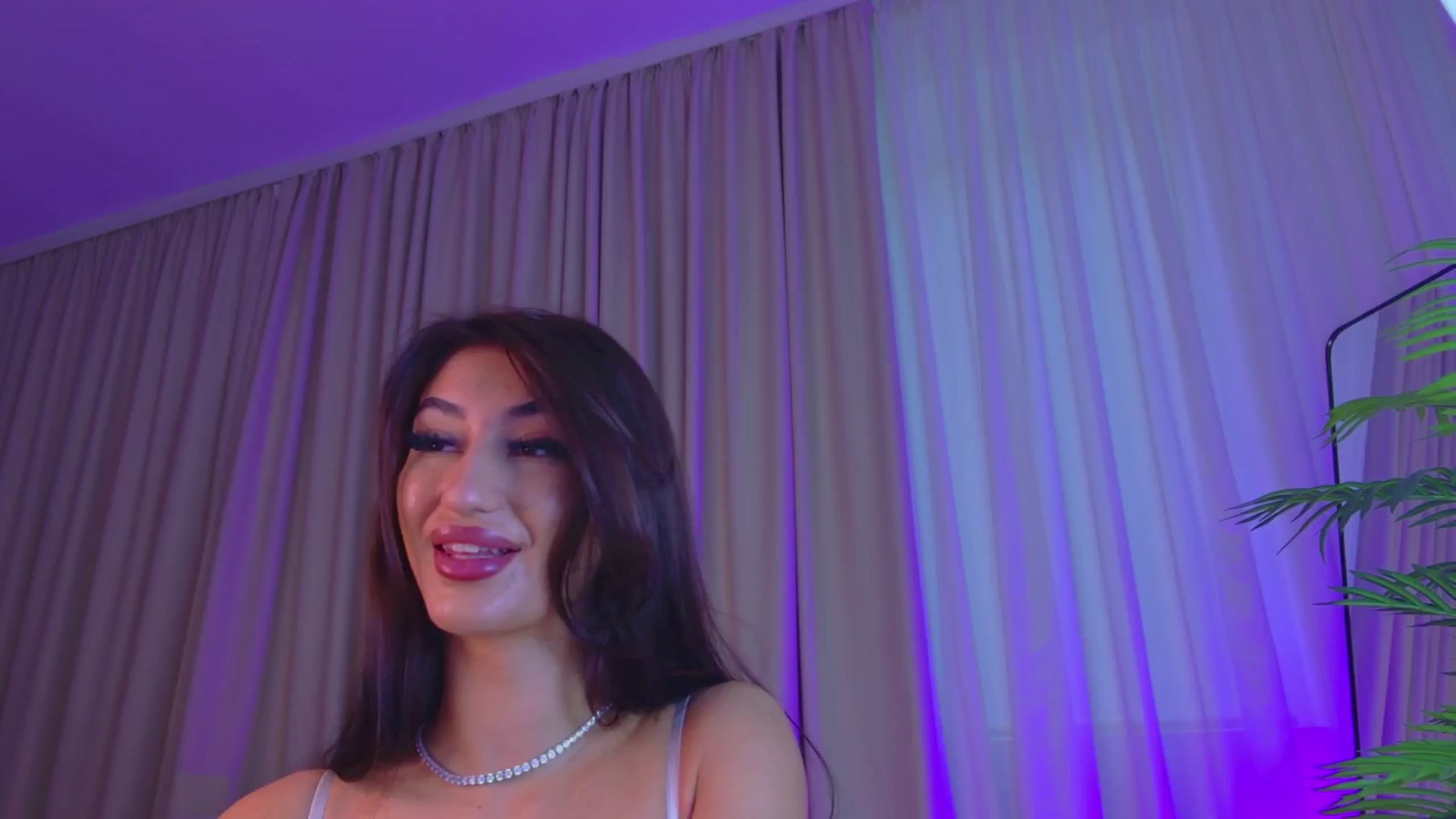 Gallery image thumbnail from Alissa_May's myfreecams stream on, 12/02/2024, 15:02 image 6 of 20