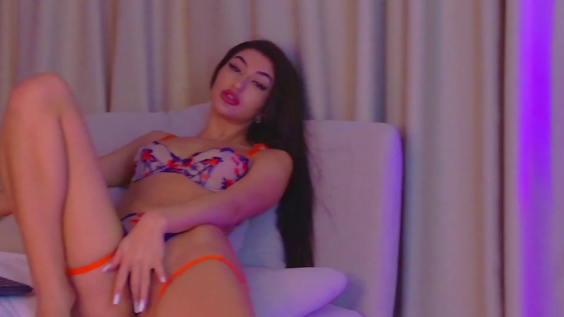 Gallery image thumbnail from Alissa_May's myfreecams stream on, 12/10/2024, 12:00 image 15 of 20