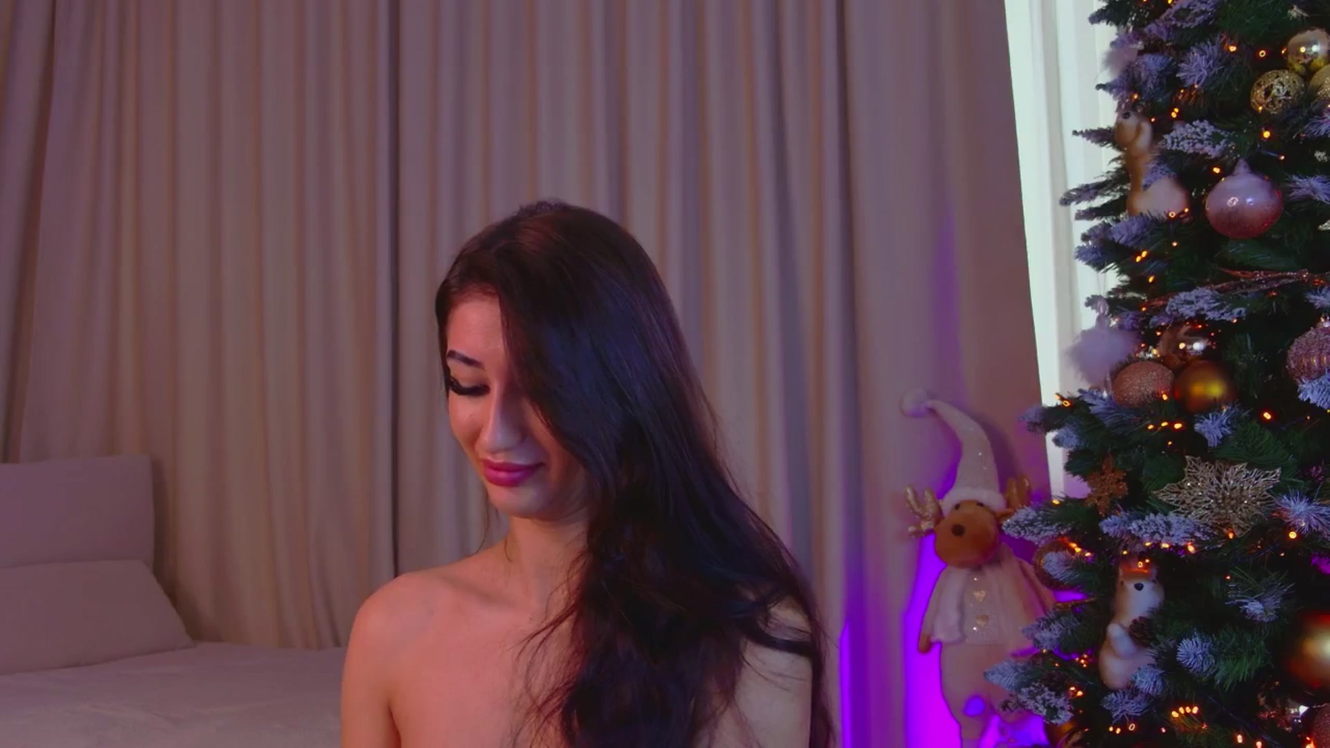 Gallery image thumbnail from Alissa_May's myfreecams stream on, 12/23/2024, 11:13 image 11 of 20