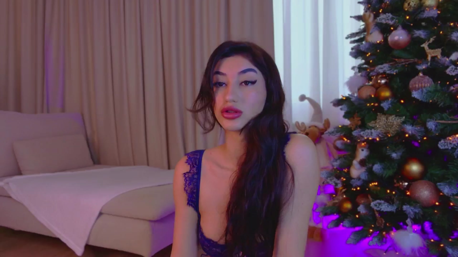 Gallery image thumbnail from Alissa_May's myfreecams stream on, 01/09/2025, 13:36 image 1 of 20