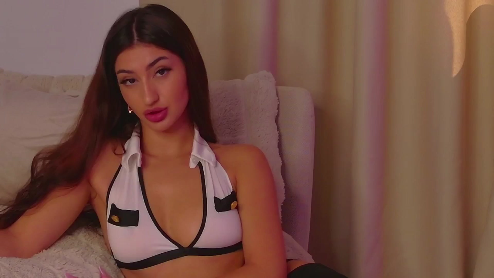 Gallery image thumbnail from Alissa_May's myfreecams stream on, 07/23/2025, 13:26 image 19 of 20