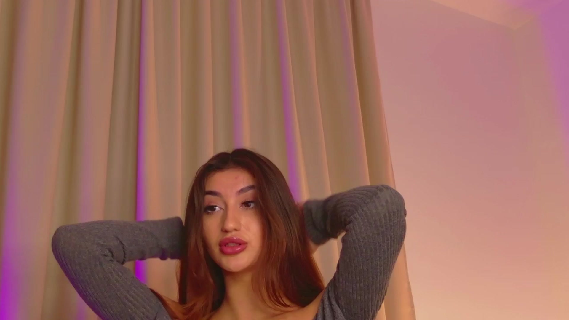 Gallery image thumbnail from Alissa_May's myfreecams stream on, 01/05/2026, 15:41 image 5 of 20