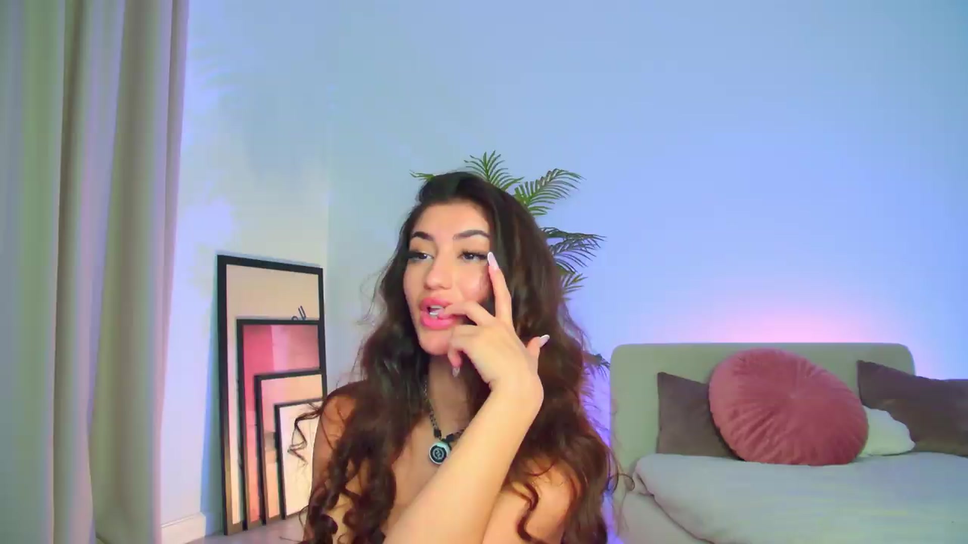 Gallery image thumbnail from Alissa_May's myfreecams stream on, 07/05/2026, 23:32 image 2 of 20