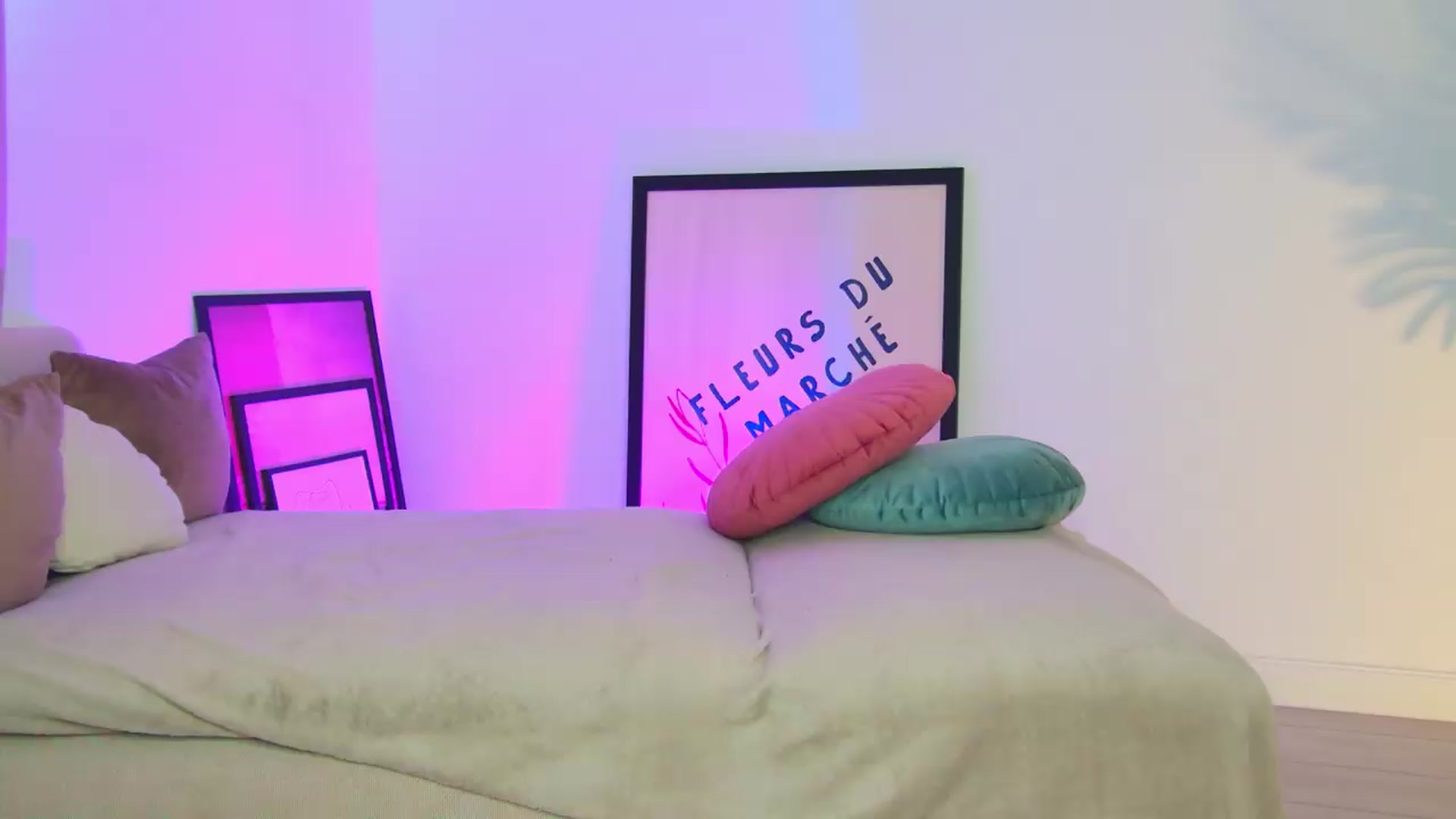 Gallery image thumbnail from Alissa_May's myfreecams stream on, 07/06/2026, 13:42 image 9 of 20